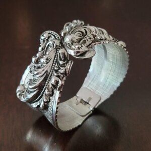 Wide Repousse Fern Leaf Hinged Clamper Bangle Bracelet Victorian Revival 1960s J